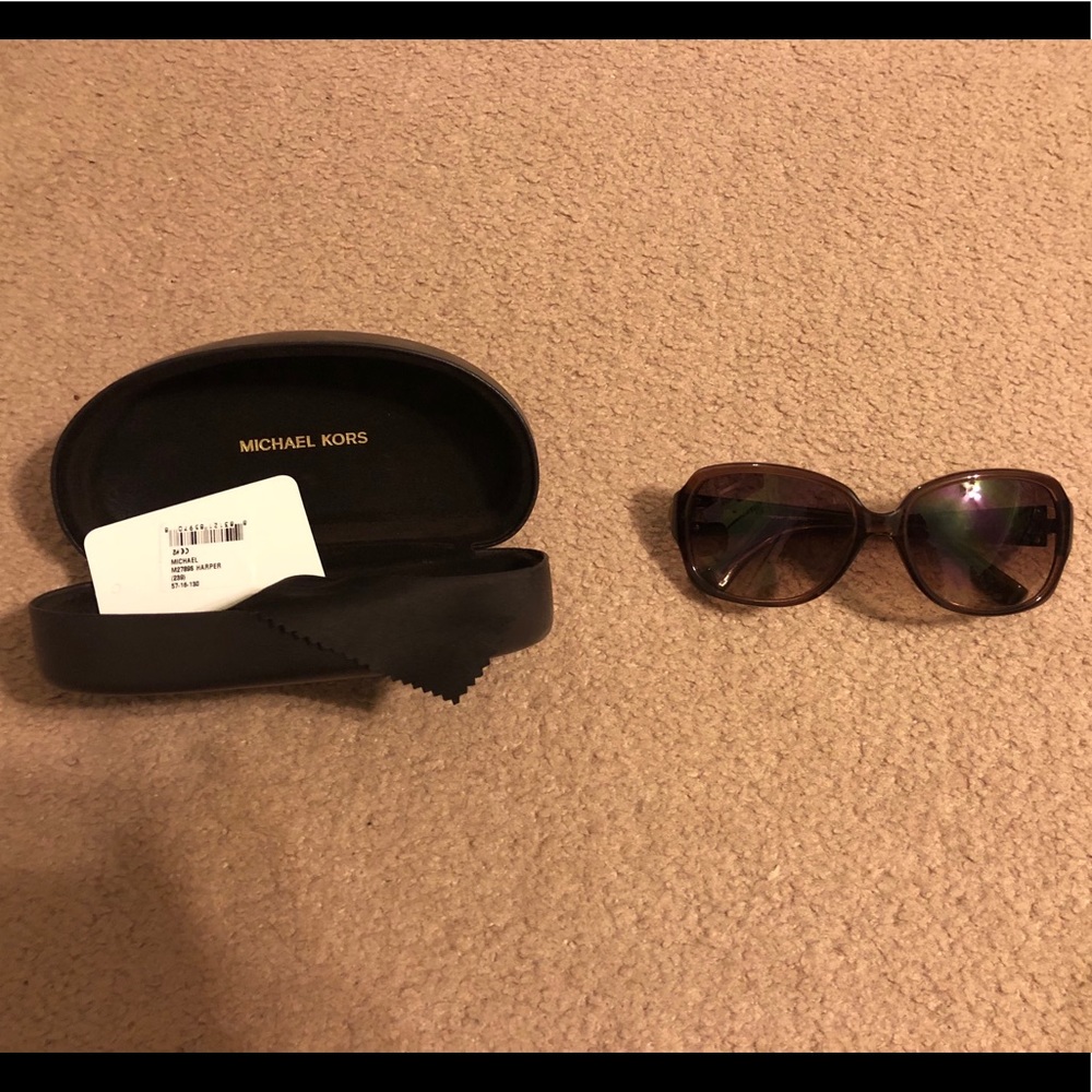 Michael Kors Sunglass